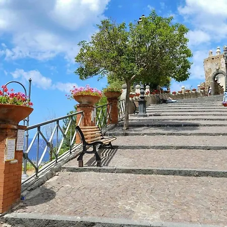 De Rosa 4 Posti Letto, Vicino Al Centro E Al Mare, Con Terrazza, Aria Condizionata, Parcheggio Privato E Wifi * Agropoli