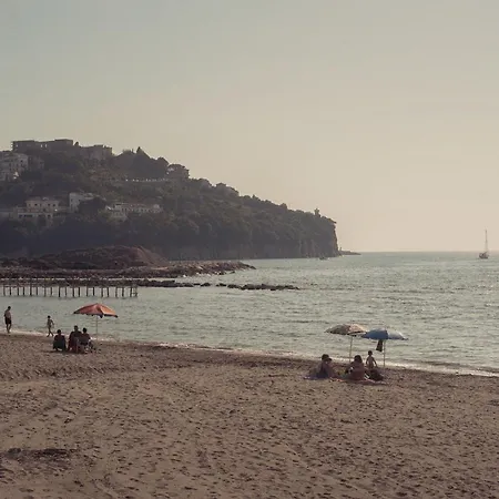De Rosa 4 Posti Letto, Vicino Al Centro E Al Mare, Con Terrazza, Aria Condizionata, Parcheggio Privato E Wifi *