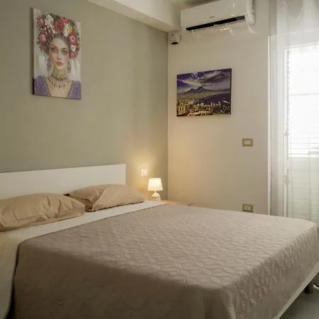 De Rosa 4 Posti Letto, Vicino Al Centro E Al Mare, Con Terrazza, Aria Condizionata, Parcheggio Privato E Wifi Agropoli